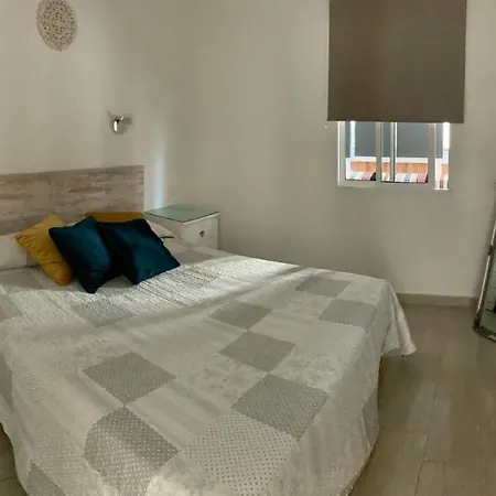 Sunset Avenida Apartment *